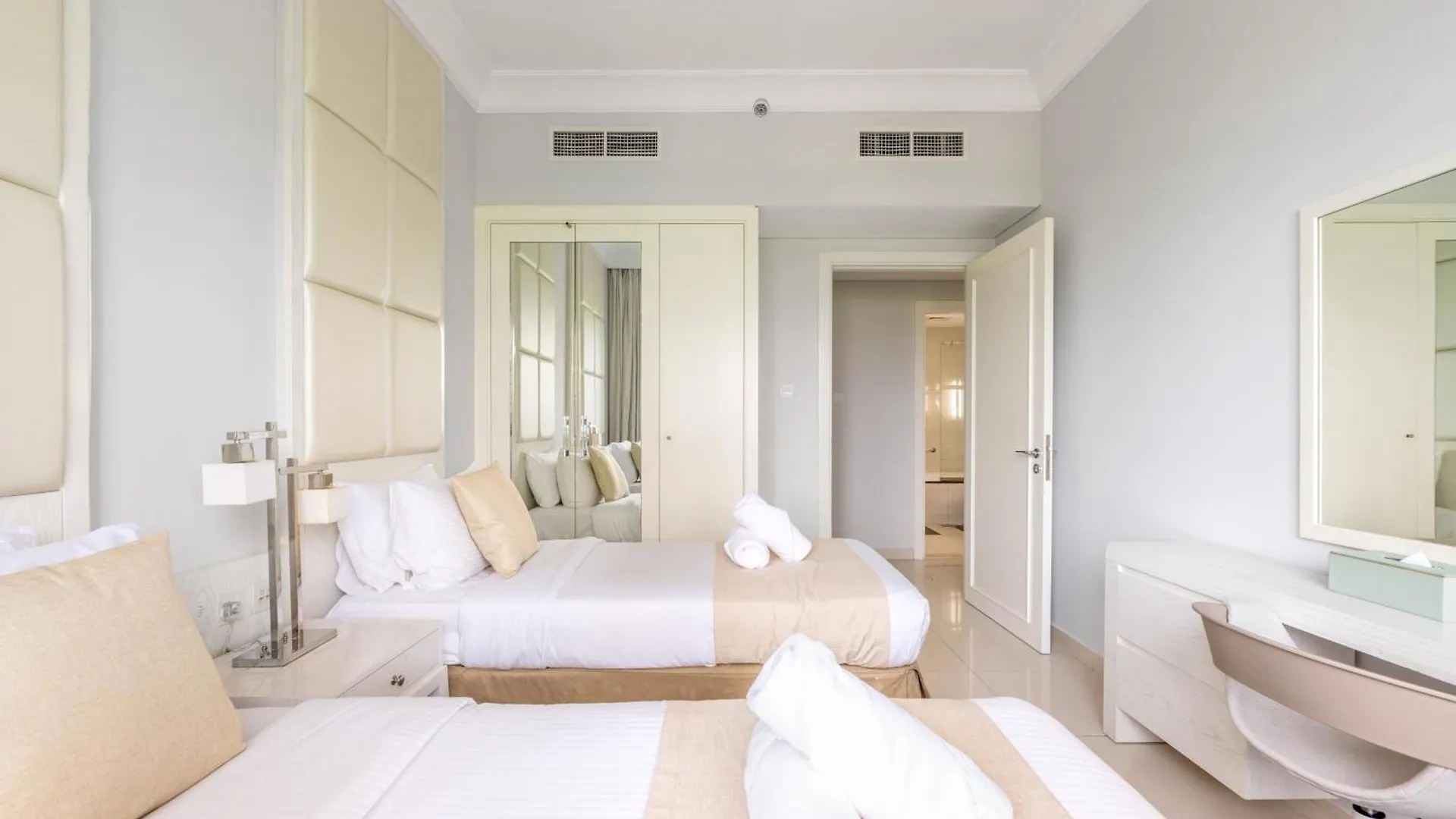 Damac Maison Mall Street Residences Dubai 0*,  Emirados Árabes Unidos